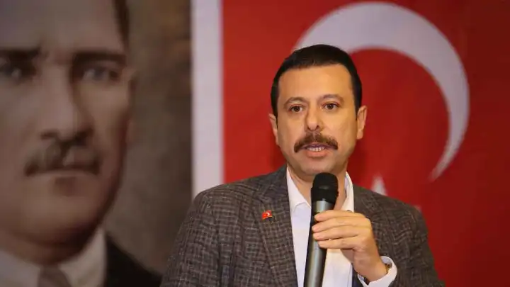 Kaya’dan CHP’li İzmir milletvekillerine tepki: Derdiniz hizmet değil koltuk ve rant kavgası!