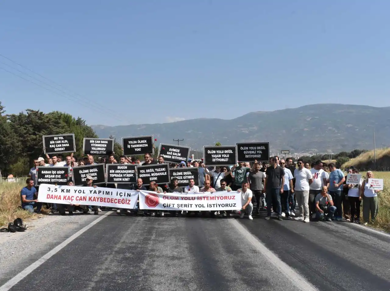 TOSBİ yolunda bir can daha gitti: İşçiler ‘ölüme değil işe gitmek istiyoruz’ diye haykırdı haberinin görseli