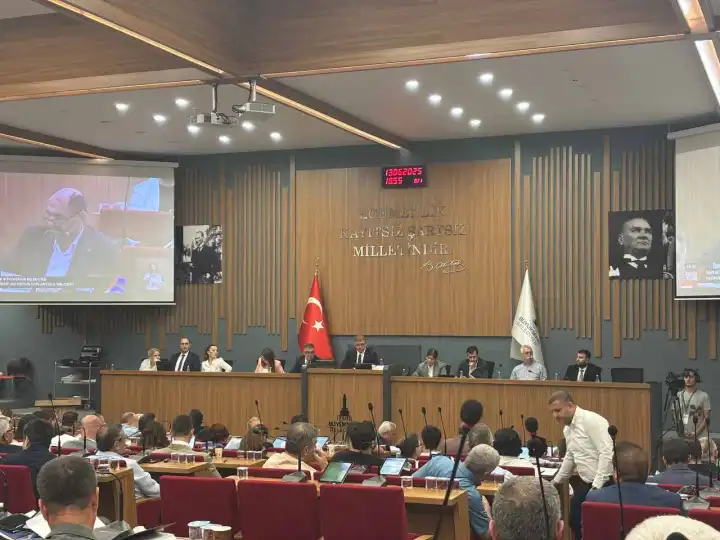 Tugay, TİS krizi için Soyer’i suçladı