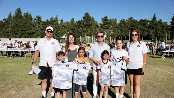 Çeşmeli çocuklar yazın hem eğlenecek hem de spor yapacak