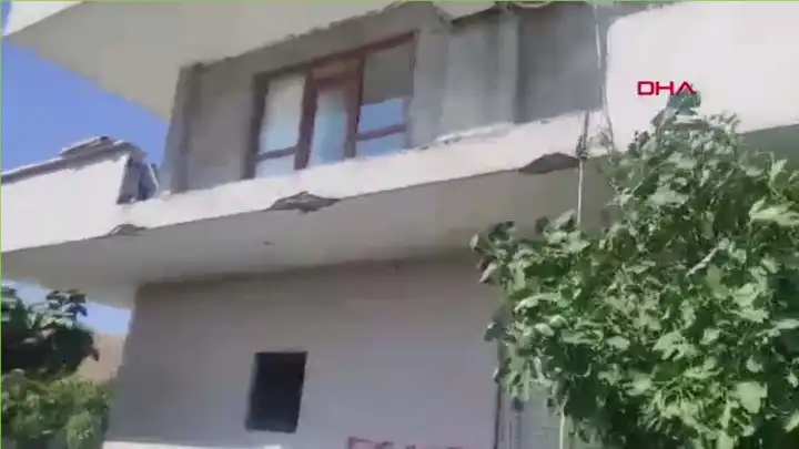 Batman’da feci olay: Altında yemek yedikleri balkon çöktü, çok sayıda ölü ve yaralı