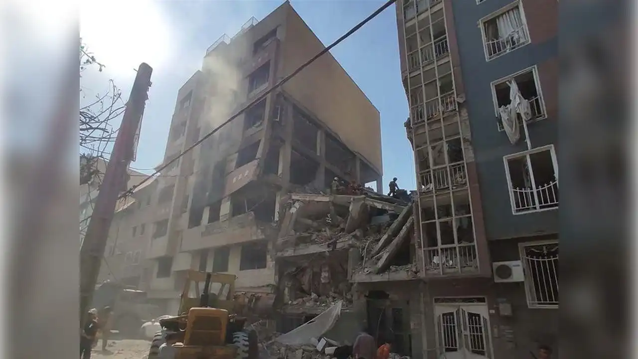 İran: İsrail’in saldırılarında 128 kişi hayatını kaybetti haberinin görseli