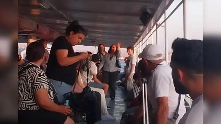 İzmir haber: Bostanlı - Konak vapurunda "abdestimi bozdun" polemiği