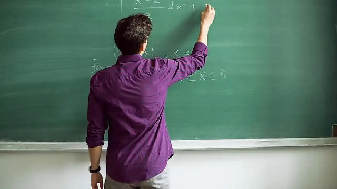 15 bin sözleşmeli öğretmen ataması sözlü sınavı ne zaman? Sınav giriş belgeleri erişime açıldı haberinin görseli