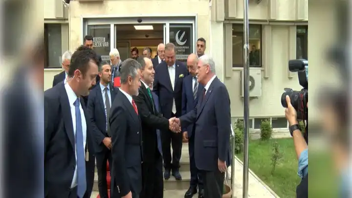 Dervişoğlu, Erbakan ile bir araya geldi