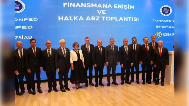 Finansal okur yazarlığı arttıracak imza İzmir’de atıldı