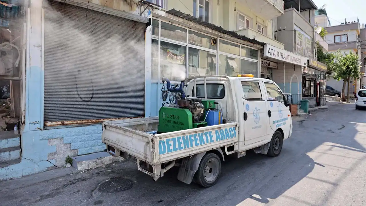 Konak’ta sivrisineklere karşı 111 mahallede seferberlik haberinin görseli