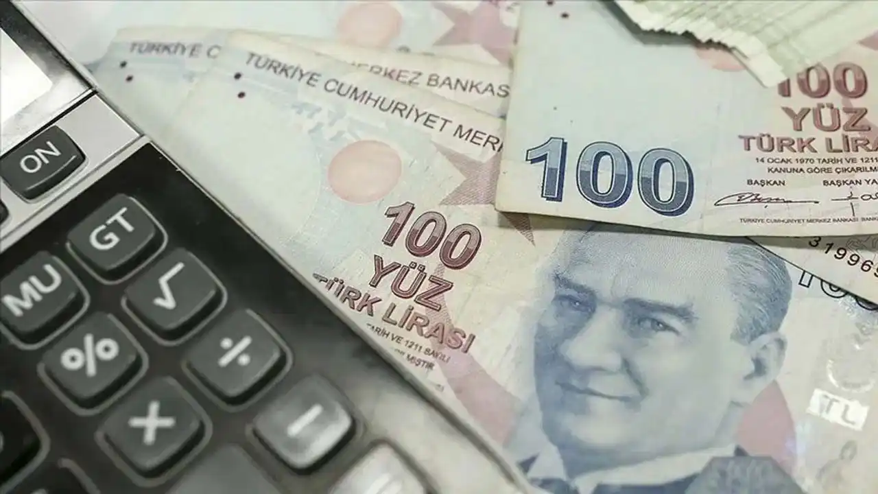 SSK ile aynı maaşı alabilirler: Memurların emeklilik hakları eriyor| 2008 sonrası memurları dikkat! haberinin görseli