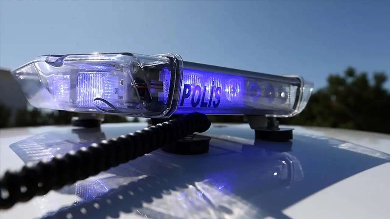 FETÖ'nün öğrenci yapılanmasına darbe: 11 gözaltı haberinin görseli