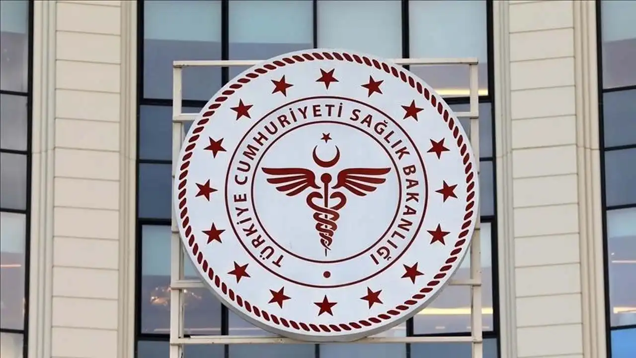 Kamu hastanesindeki usulsüzlük iddialarına operasyon: 6 gözaltı haberinin görseli