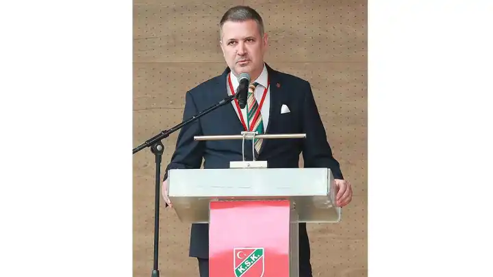 Karşıyaka'da Ergüllü frene bastı