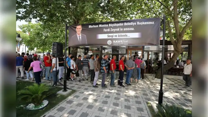 Menderes’te Ferdi Zeyrek anısına lokma 