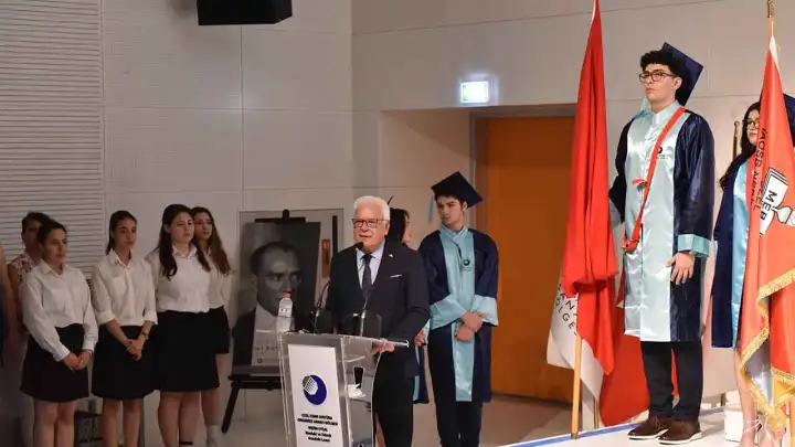 Özel İAOSB Nedim Uysal MTAL’de Mezuniyet Coşkusu 