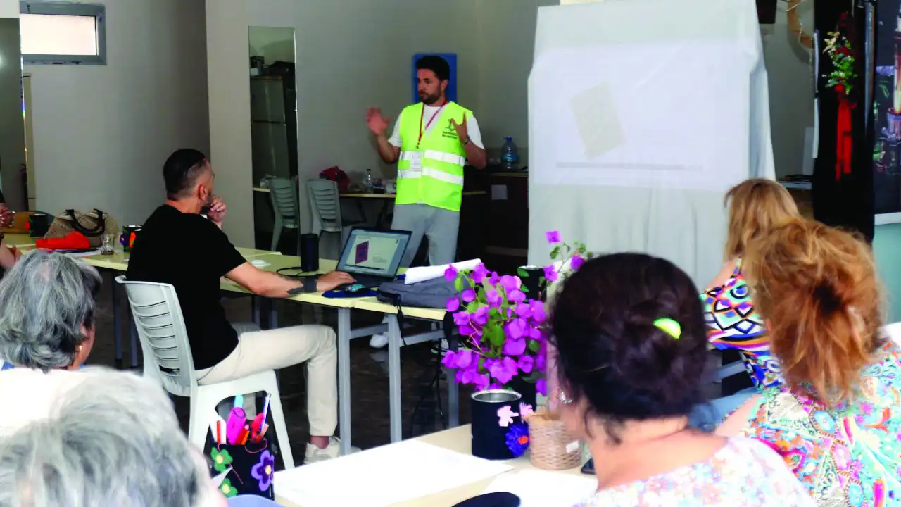 Bayraklı Belediyesi'nden afet bilinci eğitimi haberinin görseli