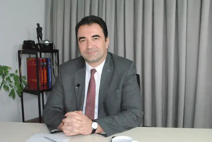 Kocatepe Gazetesi’nin sahibi Sezer Küçükkurt kimdir?