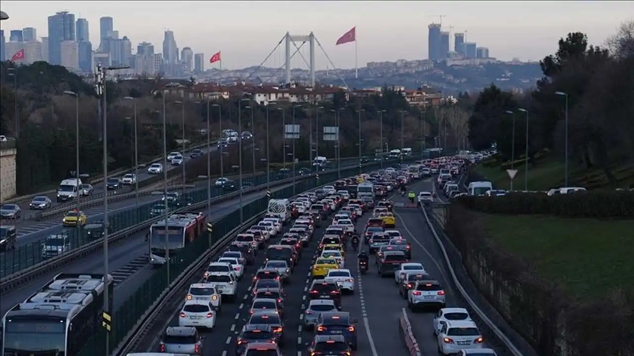 Mayıs ayında trafiğe kayıtlı araç sayısında önemli artış haberinin görseli
