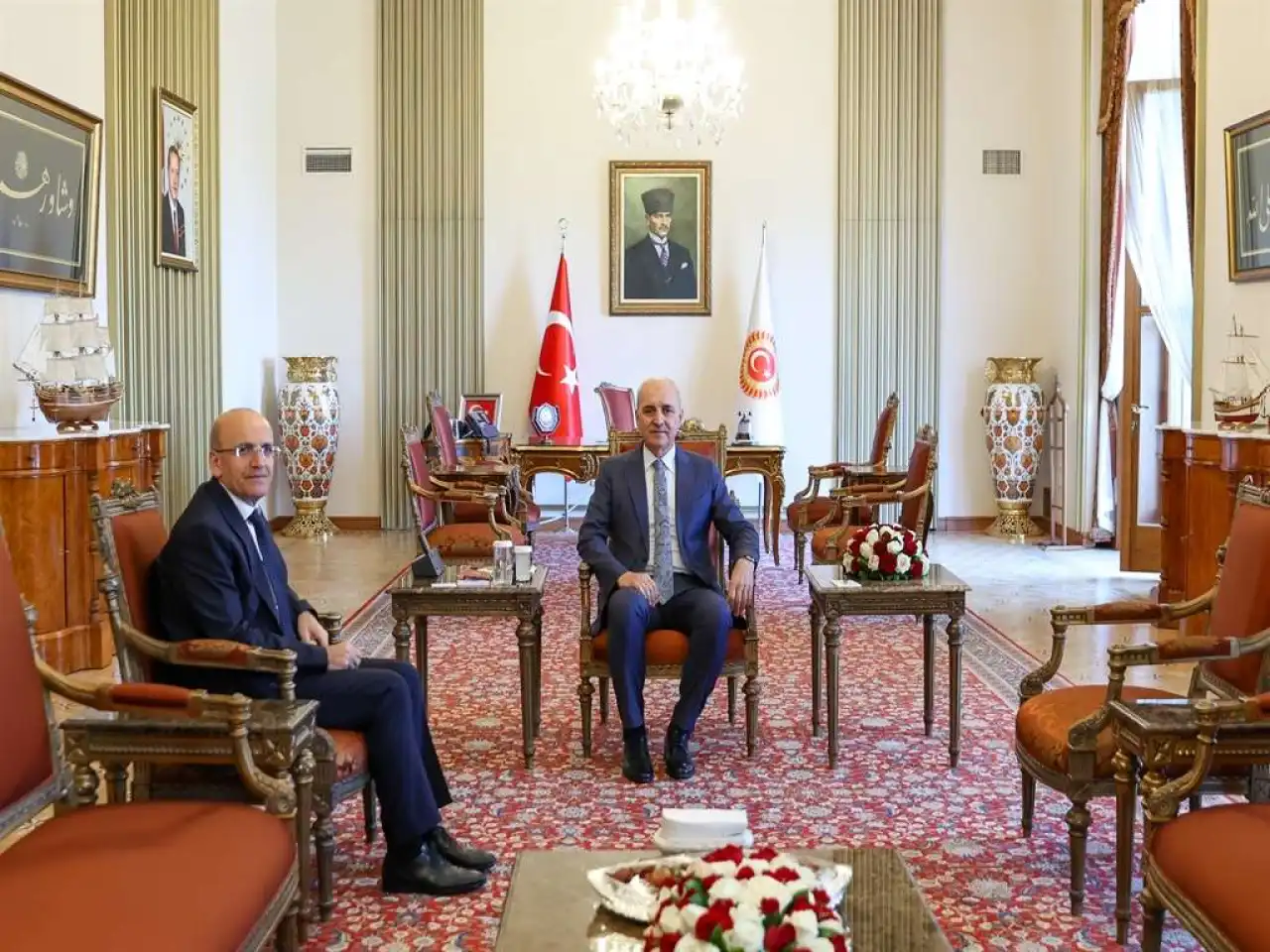 TBMM Başkanı Kurtulmuş, Bakan Şimşek'i kabul etti haberinin görseli