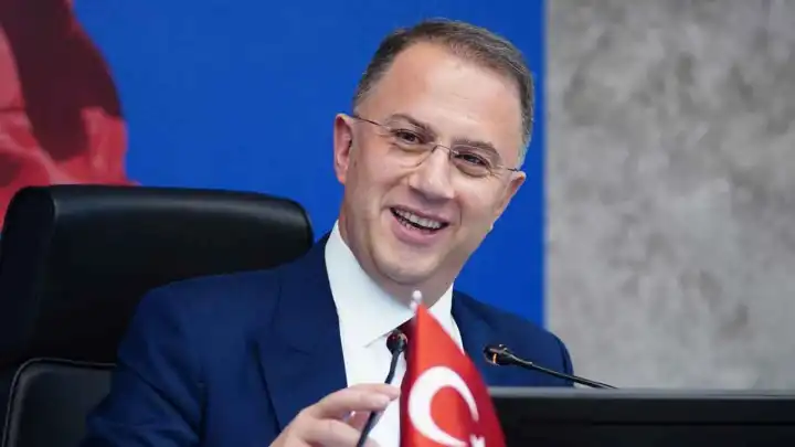 Beylikdüzü Belediye Başkanı Mehmet Murat Çalık hastaneye sevk edildi