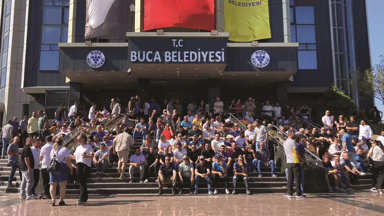 Buca’da eylemler 2’nci gününde devam ediyor: Müzakere yok haberinin görseli