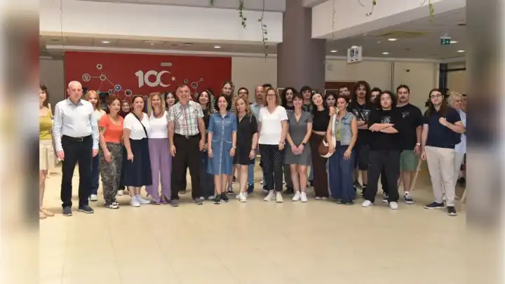 EÜ'de İzmir’in Değerleri Fotograf Sergisi