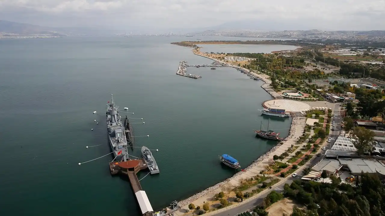İnciraltı'ndaki sit sorunu Bakanlığa taşındı! haberinin görseli