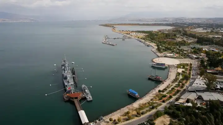 İnciraltı'ndaki sit sorunu Bakanlığa taşındı!