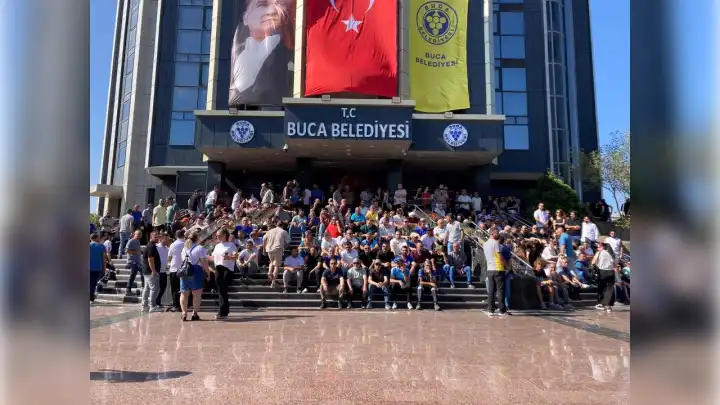 Buca’da eylemin 3’üncü günü: Ekonominin farkındayız ama bizlerde yaşamımızı sürdüremiyoruz