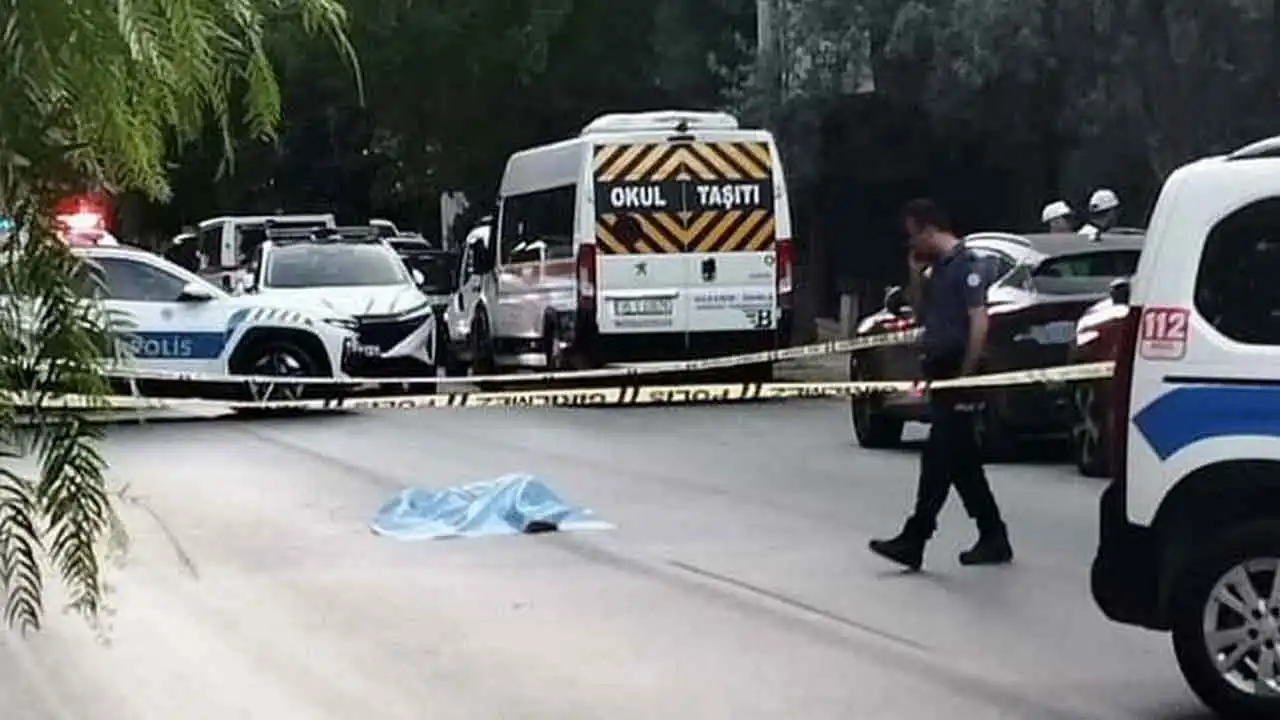 İzmir Buca'da otomobilin çarptığı kadın hayatını kaybetti haberinin görseli