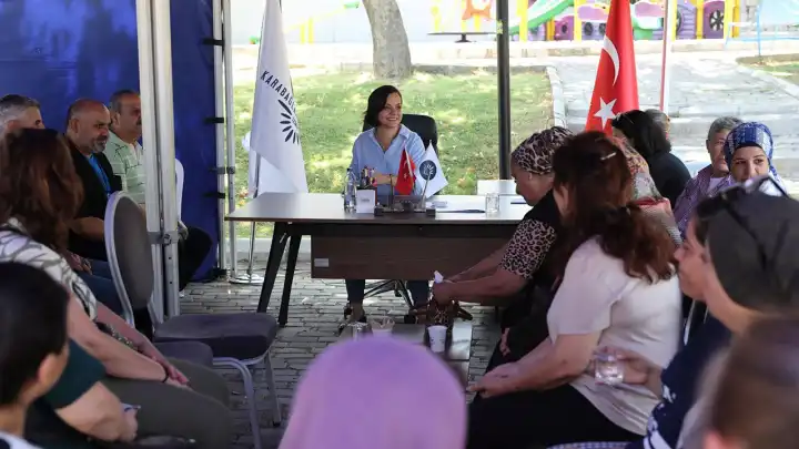 Karabağlar’da açık ofis geleneği sürüyor