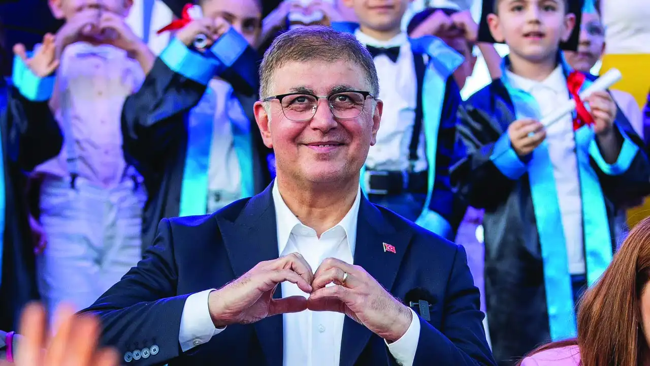 Tugay’dan karne mesajı: Geleceğe hazırlamak için çalışmaya devam edeceğiz haberinin görseli