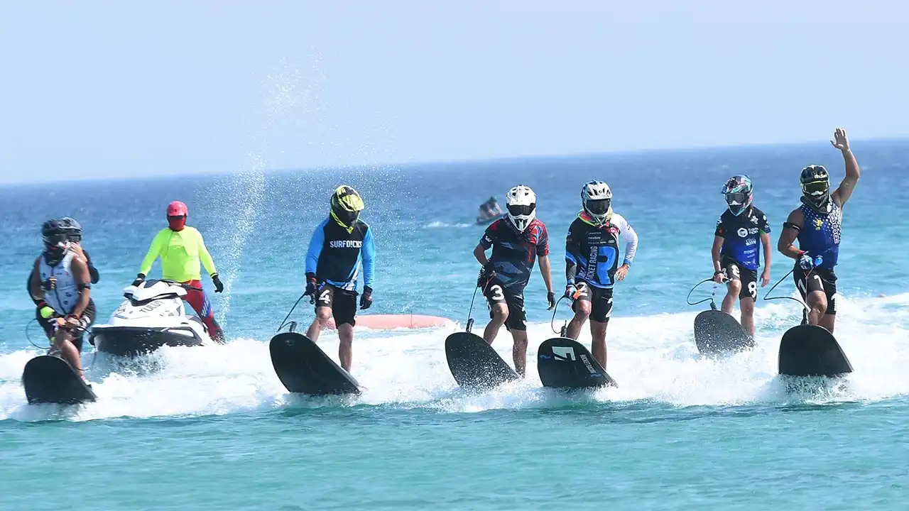 Çeşme’de Dünya Motosurf Şampiyonası heyecanı: Türkiye'yi 5 sporcu temsil ediyor haberinin görseli