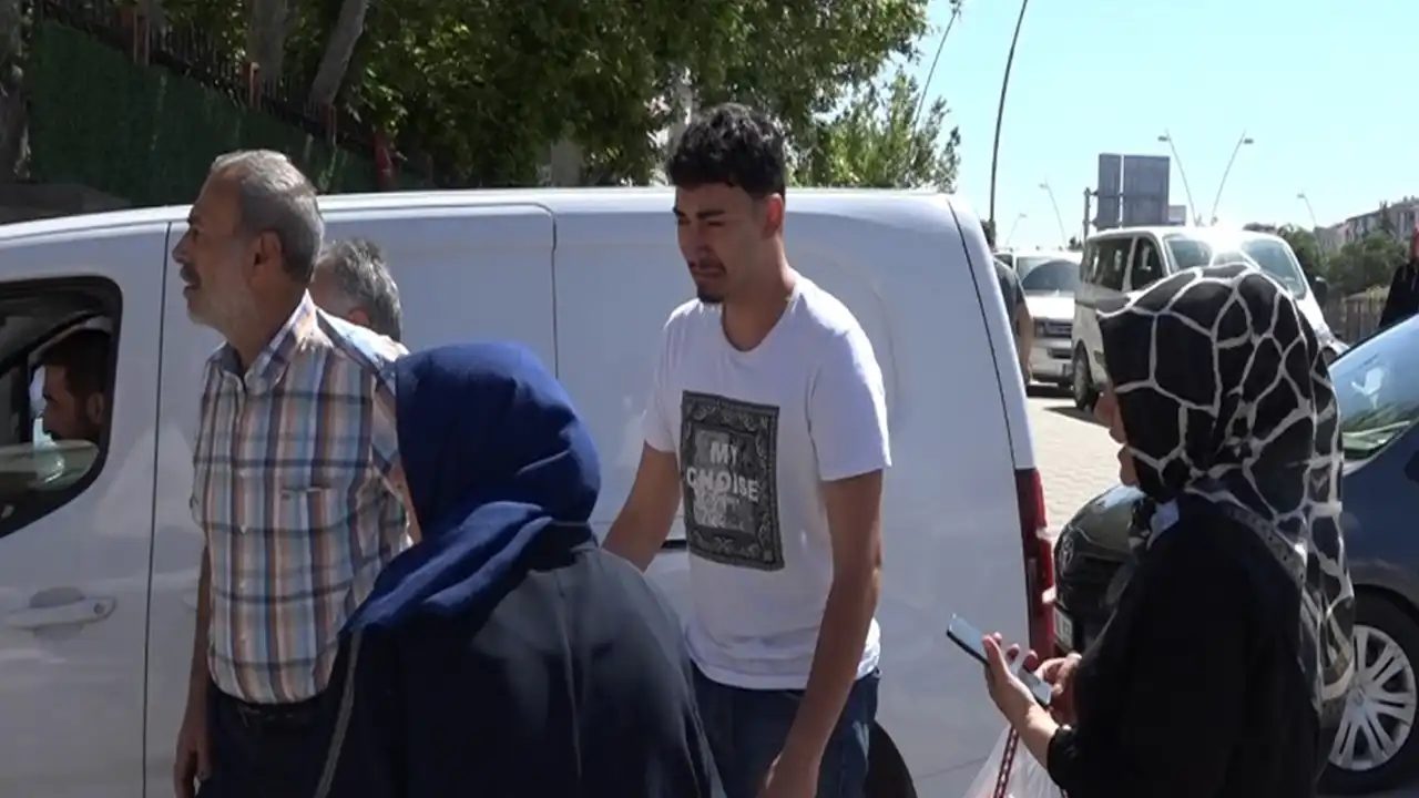 Üniversite sınavına geç kaldı , içeri alınmadı! haberinin görseli