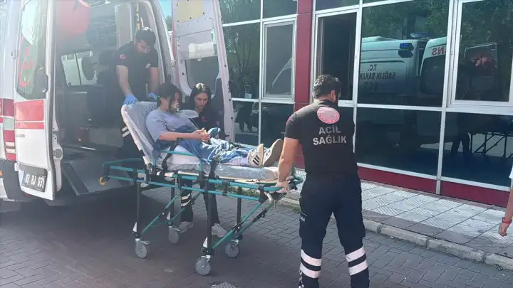 Afyonkarahisar’da tedavi altındaki öğrenci AYT’ye ambulansla getirildi