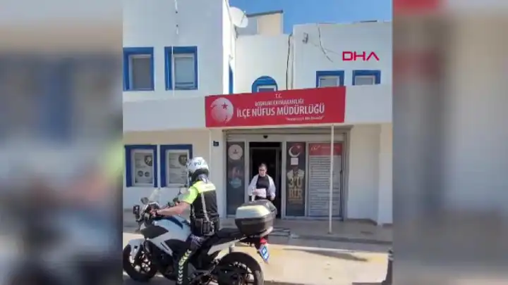 Bodrum’da YKS öncesi kimliğini unutan öğrenci, polis desteğiyle sınava yetiştirildi