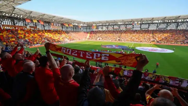 Göztepe golcü peşinde
