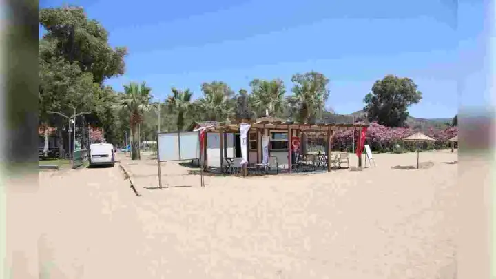 Şezlong kiralamadan paketli gıdaya… Festival Büfe hizmete açıldı 