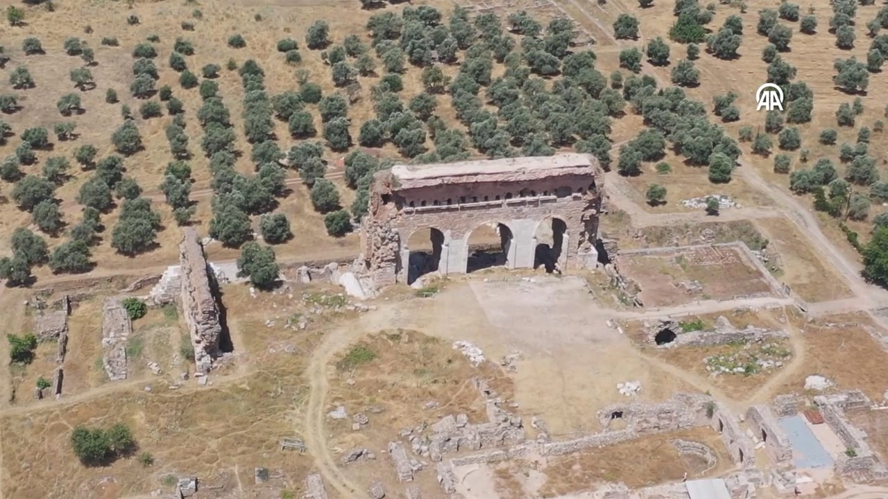 23 yıllık hayali gerçek oluyor: Tralleis Antik Kenti ziyarete açılıyor başlıklı video haberin görseli