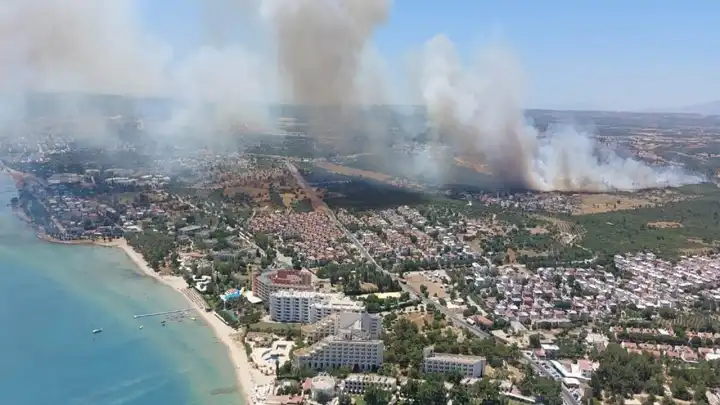 Didim'de makilik yangın