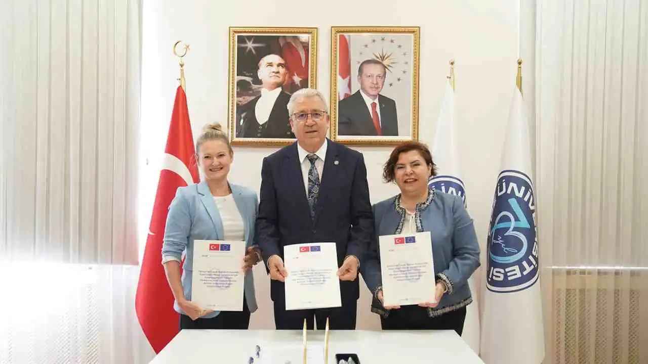 Egeli bilim insanına UNICEF’ten destek haberinin görseli