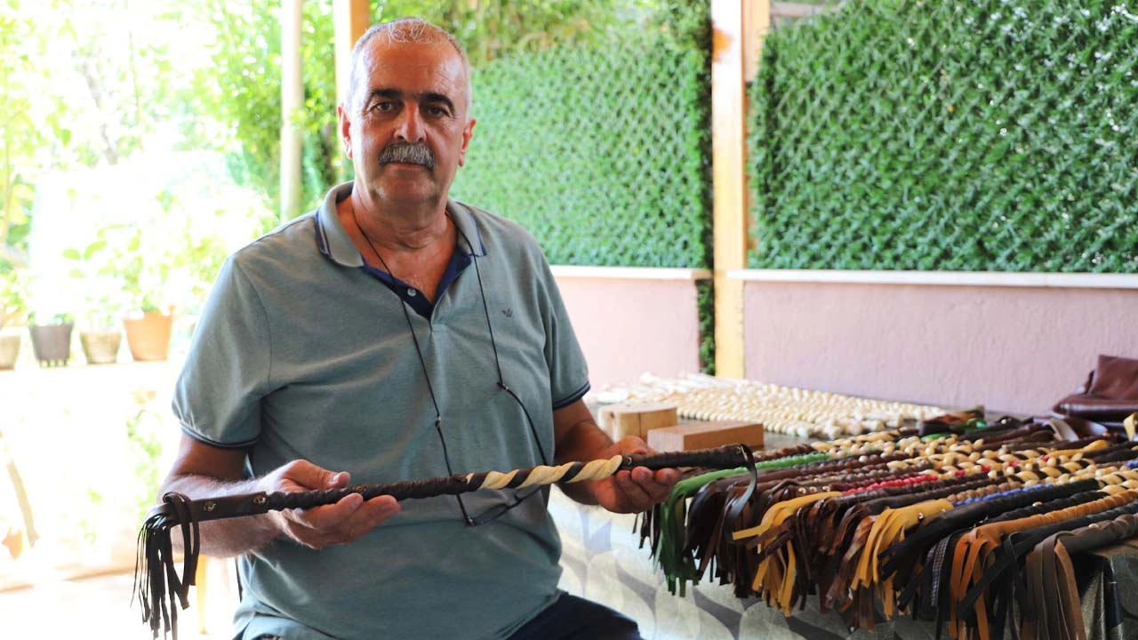 Kasaplıktan kamçı ustalığına başlıklı video haberin görseli
