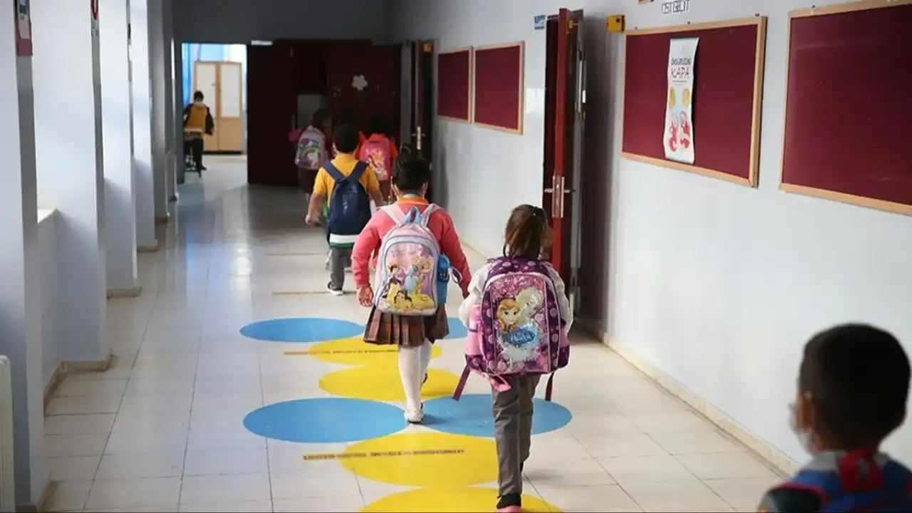 MEB ilkokul 1. sınıf kayıtları ne zaman başlayacak? 2025-2026 ilkokul kayıtları nereden ve nasıl yapılır? haberinin görseli