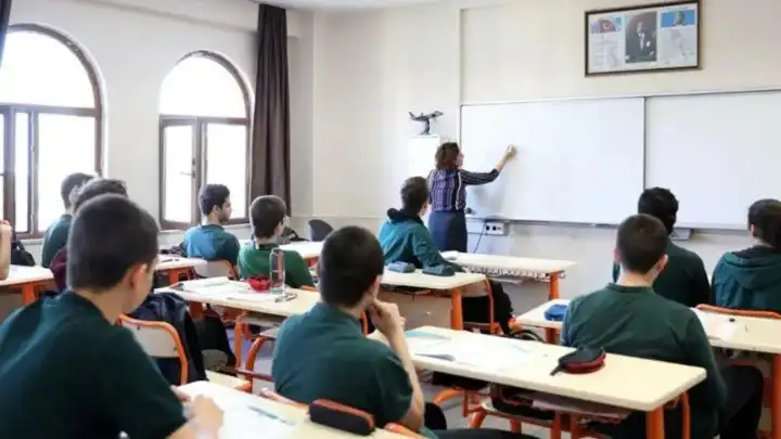 Ortaokul kayıtları ne zaman başlıyor? 2025-2026 MEB ortaokul kayıtları nerede ve nasıl yapılır?