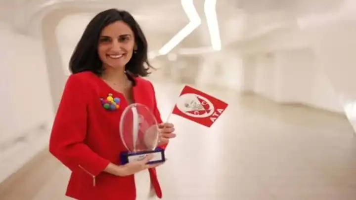 Ünlü bilim insanı beyin kanaması geçirdi!