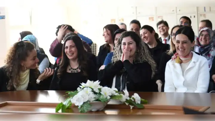 2025 MEB Öğretmen il içi mazeret tayin başvuruları başlıyor! İşte başvuru takvimi ve şartlar