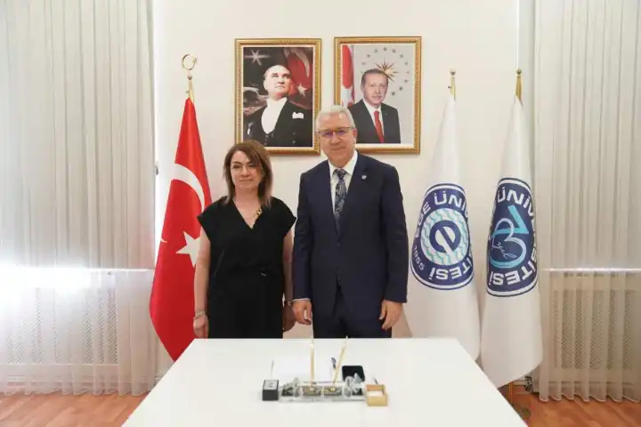 Ege’den yenilikçi sağlık teknolojisi: Kas saptayıcı cihaz ile enjeksiyonlarda riskler azalacak haberinin görseli