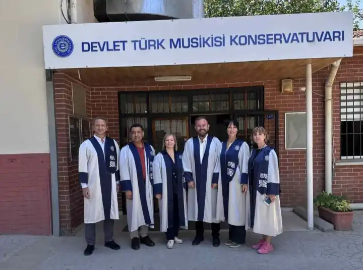 Ege Üniversitesi Türk Halk Oyunları Doktora Programı ilk mezununu verdi
