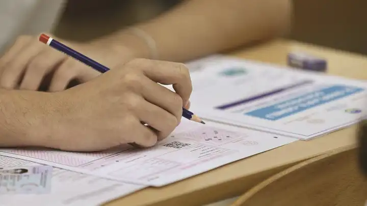 Eğitim-İş: Sınavların ne güvenirliği ne de güvenliği kaldı