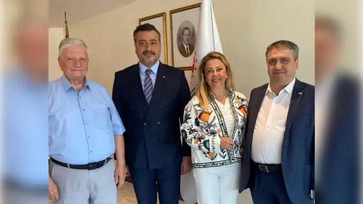 İzmir ve Manisa’nın medya STK’ları İletişim Başkanlığı’nda bir araya geldi