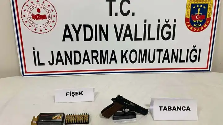 Jandarmadan ruhsatsız silah operasyonu!