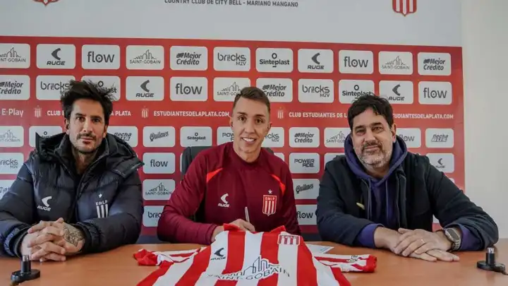 Muslera, Arjantin ekiplerinden Estudiantes’e imza attı